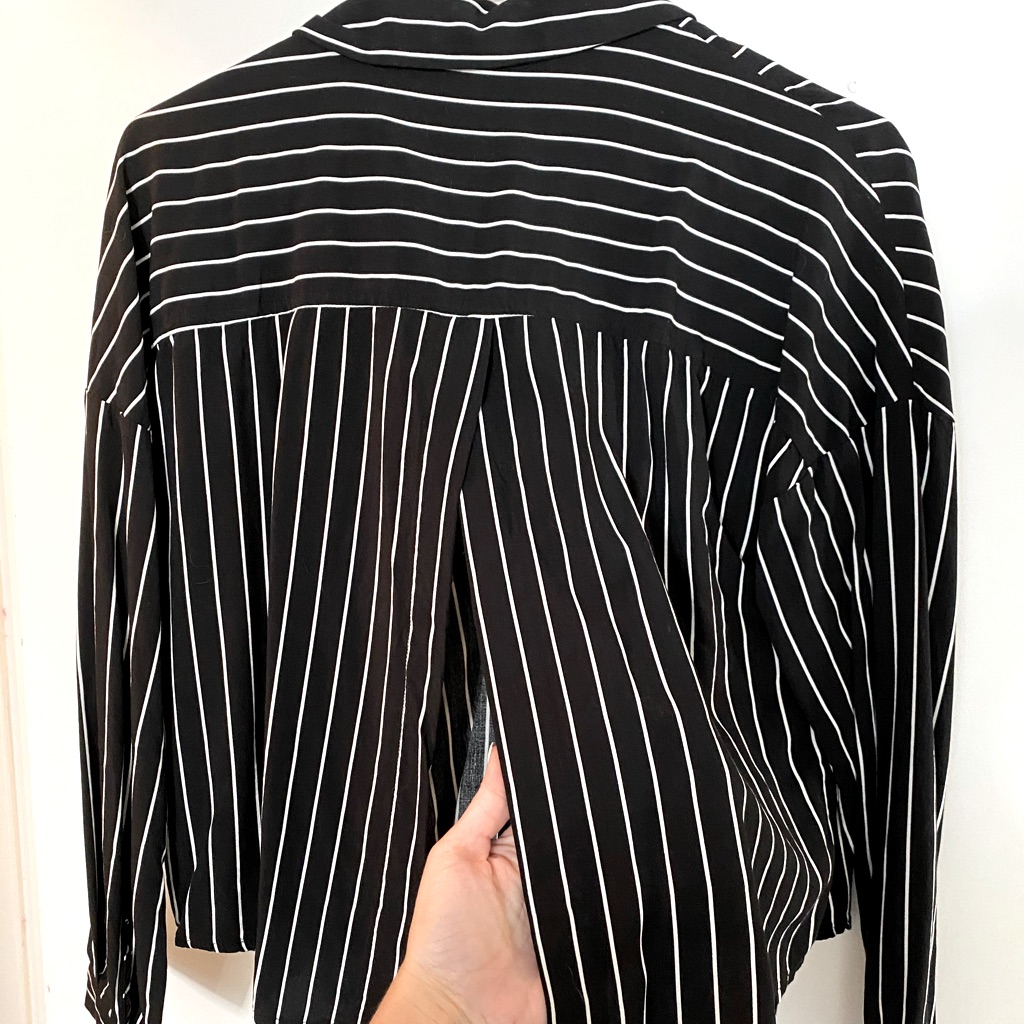 Cropped Button Down Back Out
